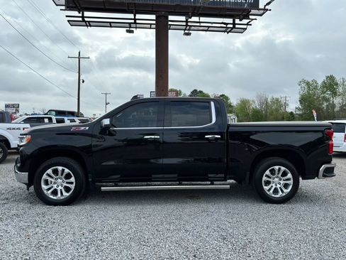 Used 2022 Chevrolet Silverado 1500 LTZ w/ LTZ Premium Package image 2