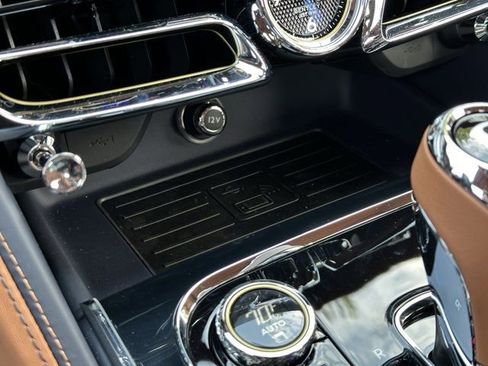 New 2024 Bentley Flying Spur W12 image 26