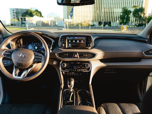 Used 2019 Hyundai Santa Fe SEL FWD image 21