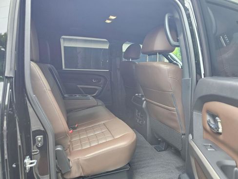 Used 2021 Nissan Titan Platinum Reserve AWD/4WD image 13