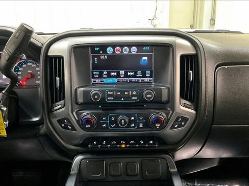 Used 2017 Chevrolet Silverado 1500 LTZ Z71 w/ LTZ Plus Package AWD/4WD image 6