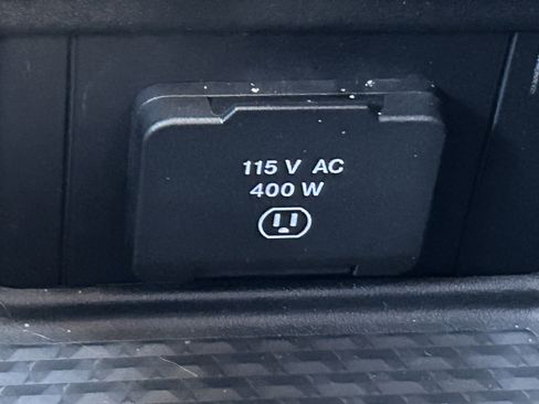 Certified 2025 RAM 1500 Laramie w/ Bed Utility Group image 36