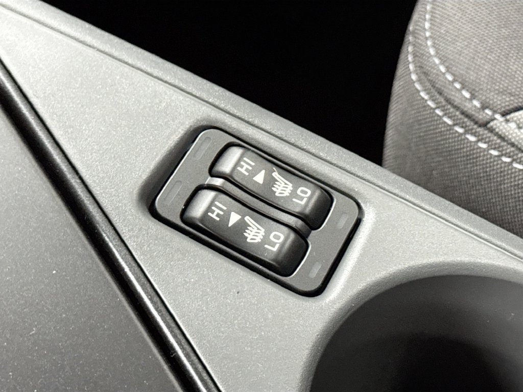 Used 2026 Subaru Crosstrek 2.5i Premium AWD/4WD image 18