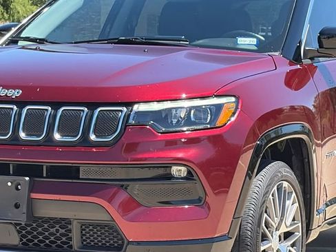 Used 2022 Jeep Compass Limited w/ Elite Group image 4