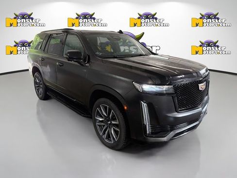 Used 2021 Cadillac Escalade Sport AWD/4WD image 3