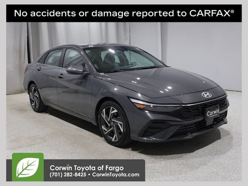 Used 2025 Hyundai Elantra SEL FWD image 1