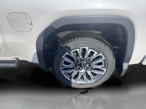 Used 2024 GMC Sierra 1500 Denali Ultimate AWD/4WD image 29