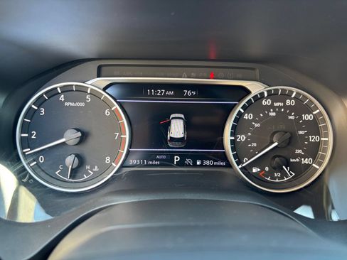 Used 2025 Nissan Rogue SV AWD/4WD image 37