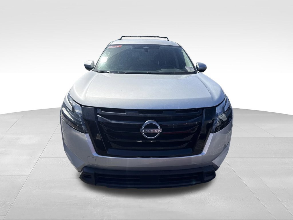 Used 2024 Nissan Pathfinder SV AWD/4WD image 7