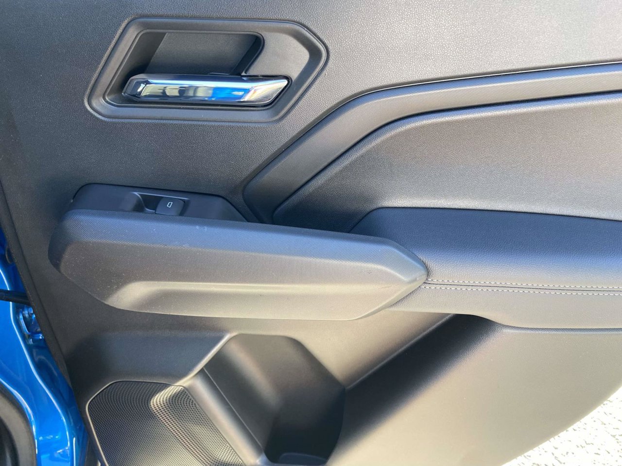Used 2024 Chevrolet Colorado LT RWD image 16