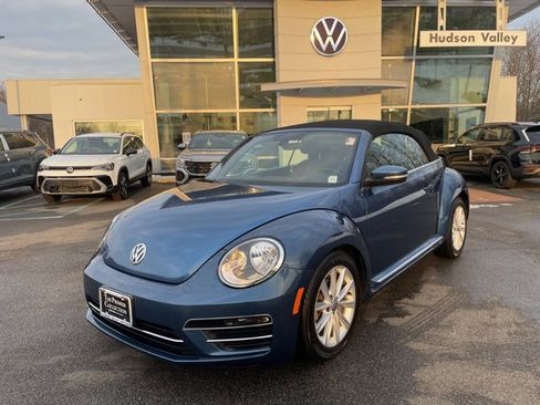 Used 2018 Volkswagen Beetle 2.0T S image 2