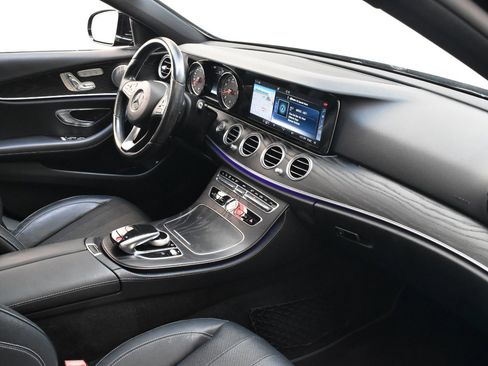 Used 2018 Mercedes-Benz E 300 E 300 image 22
