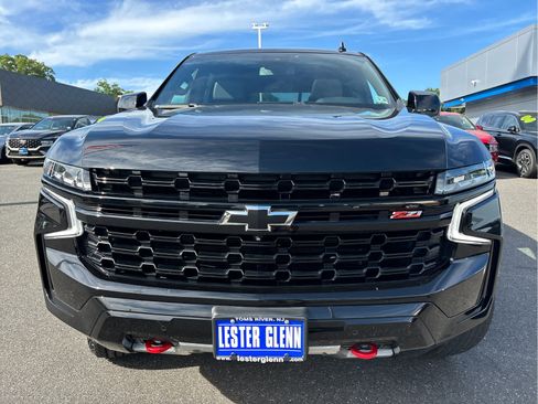 Certified 2023 Chevrolet Tahoe Z71 w/ Luxury Package AWD/4WD image 5