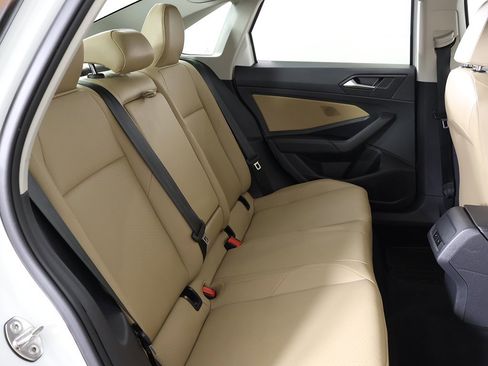 Used 2019 Volkswagen Jetta SE image 34