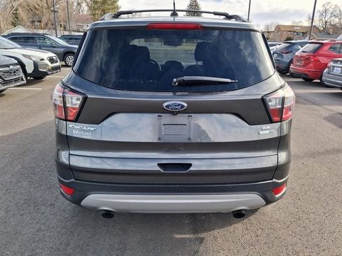 Used 2018 Ford Escape SE image 4