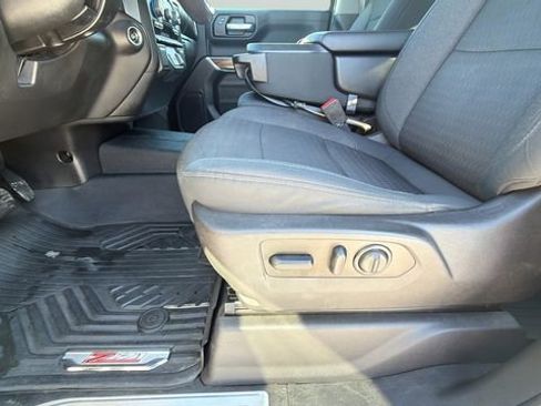 Used 2020 Chevrolet Silverado 1500 LT Trail Boss w/ Convenience Package image 16