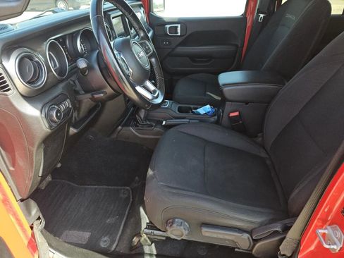 Used 2020 Jeep Wrangler Unlimited Sahara image 23