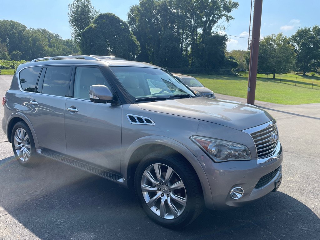 Used 2012 INFINITI QX56 2WD w/ Theater Pkg image 8