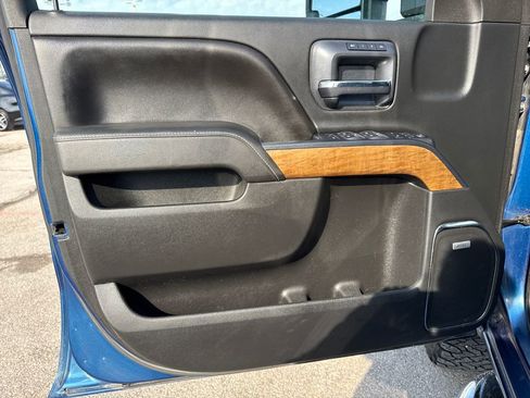 Used 2015 Chevrolet Silverado 2500 LTZ image 10