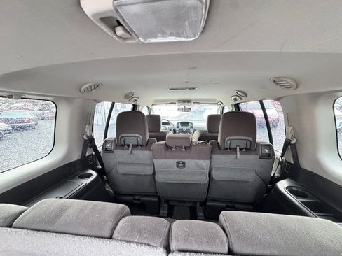 Used 2012 Nissan Pathfinder SV AWD/4WD image 9