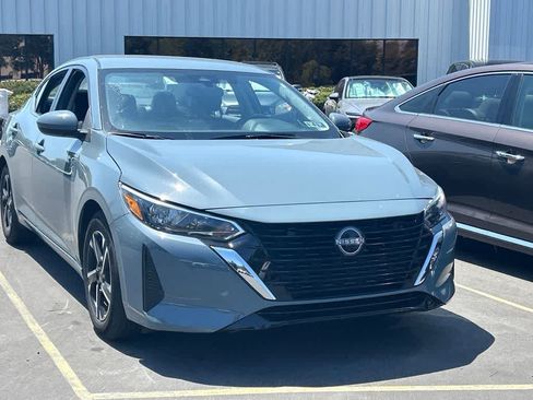 Used 2024 Nissan Sentra SV FWD image 4