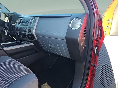 Used 2013 Ford F250 XLT w/ Chrome Pkg image 28