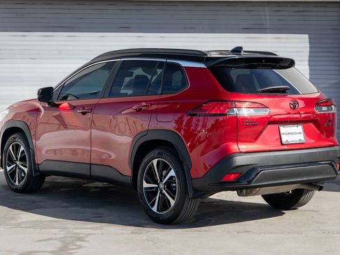 Used 2025 Toyota Corolla Cross AWD Hybrid w/ Convenience Package image 7