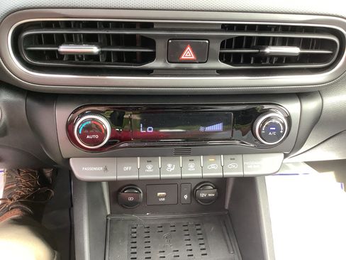 Used 2023 Hyundai Kona SEL w/ Convenience Package image 19