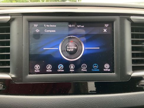 Used 2018 Chrysler Pacifica Touring Plus FWD image 45