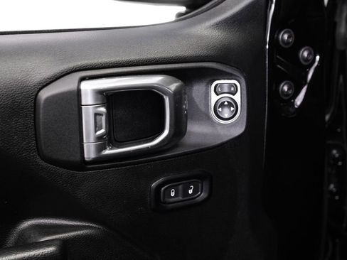 Used 2024 Jeep Wrangler Unlimited Rubicon image 47