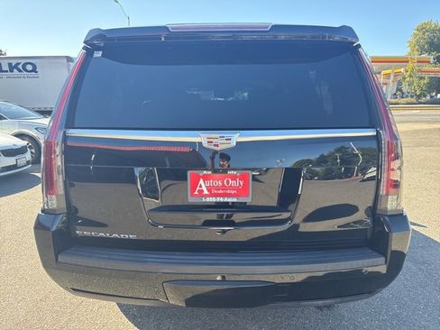 Used 2019 Cadillac Escalade ESV Platinum image 6