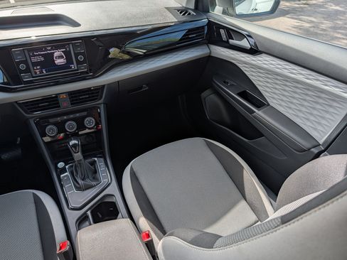 Certified 2024 Volkswagen Taos S FWD image 11