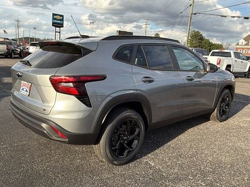 New 2026 Chevrolet Trax LT w/ Driver Confidence Package image 5
