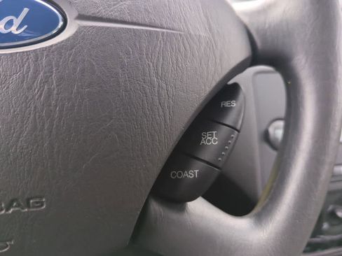 Used 2007 Ford Focus SE image 23