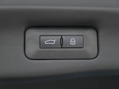 Used 2024 Ferrari Purosangue AWD/4WD image 51