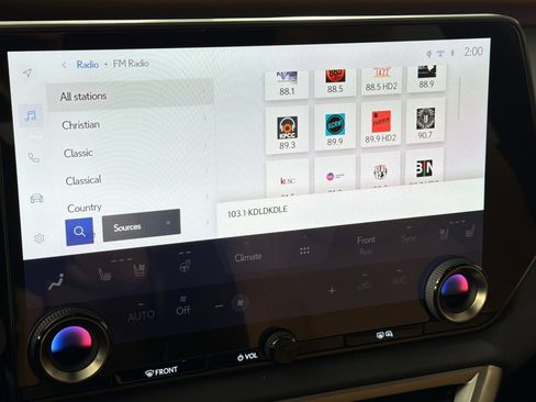 Used 2024 Lexus RX 350 Premium Plus w/ Convenience Package image 17