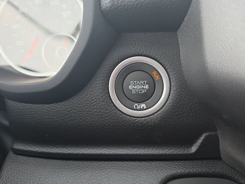 New 2026 RAM 1500 4x4 Crew Cab image 16