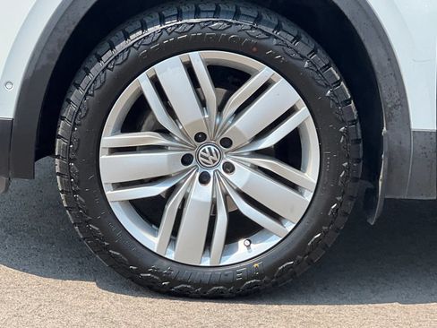 Used 2018 Volkswagen Atlas SEL Premium AWD/4WD image 27