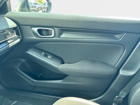 Used 2024 Honda Civic Sport image 17