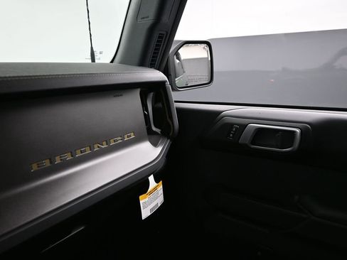 New 2025 Ford Bronco Badlands image 22