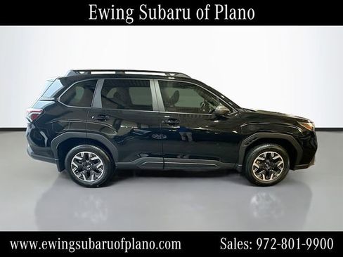 Used 2026 Subaru Forester Premium AWD/4WD image 8