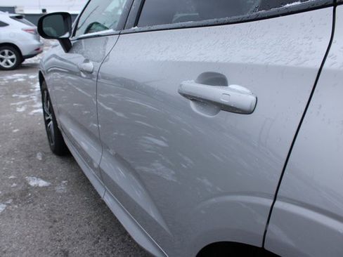 Used 2025 Volvo XC60 B5 Plus image 45