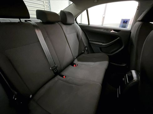 Used 2015 Volkswagen Jetta S image 27