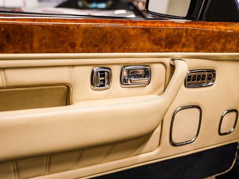 Used 2000 Rolls-Royce Corniche RWD image 34