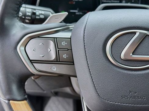 Used 2025 Lexus RX 350 w/ Convenience Package AWD/4WD image 39