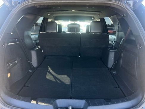 Used 2019 Ford Explorer Sport image 38