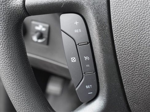 New 2025 Chevrolet Express 2500 Work Van w/ Driver Convenience Package image 22