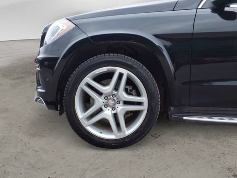 Used 2016 Mercedes-Benz GL 550 4MATIC image 9