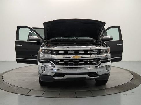 Used 2016 Chevrolet Silverado 1500 LTZ w/ LTZ Plus Package AWD/4WD image 12