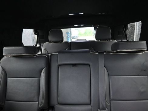 Used 2024 GMC Yukon SLT AWD/4WD image 26